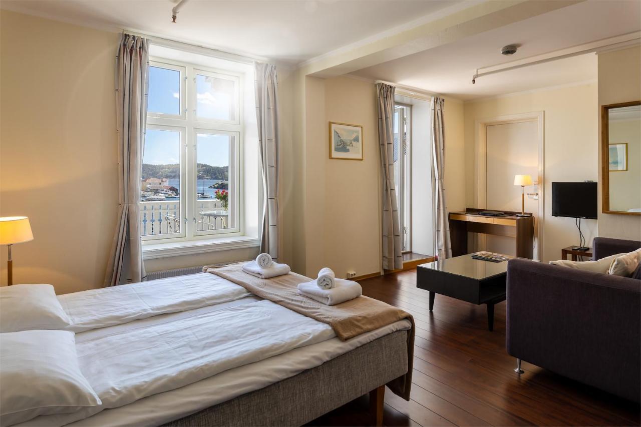 Victoria Hotel Краґере Екстер'єр фото